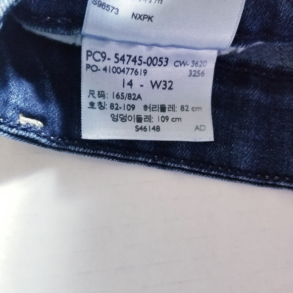 SIGNATURE LEVI STRAUSS HIGH RISE SHORTS SIZE 14 W32 - Picture 5 of 9